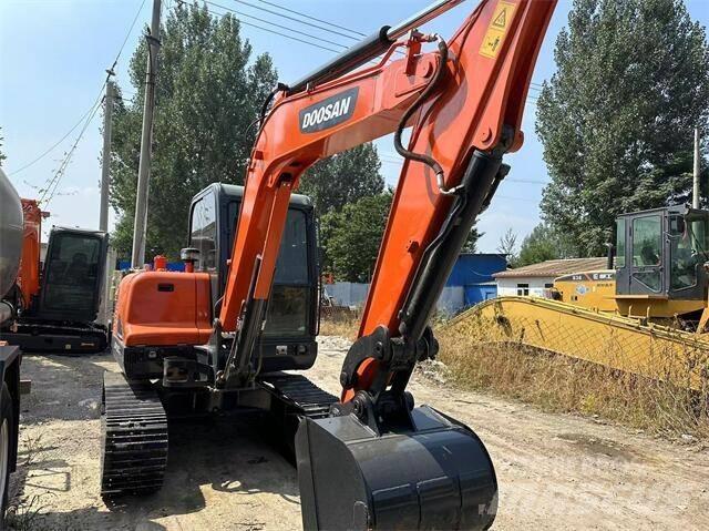 Doosan DX55 Minikoparki