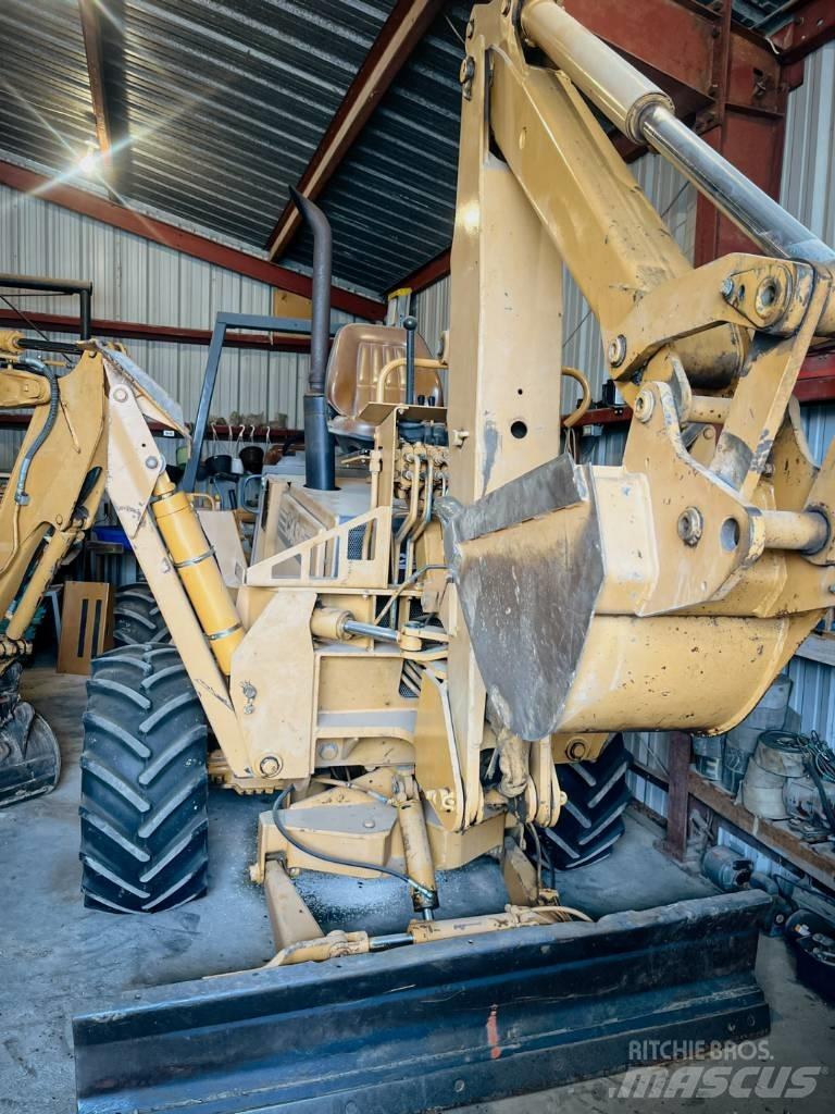 CASE 860 Koparki łańcuchowe