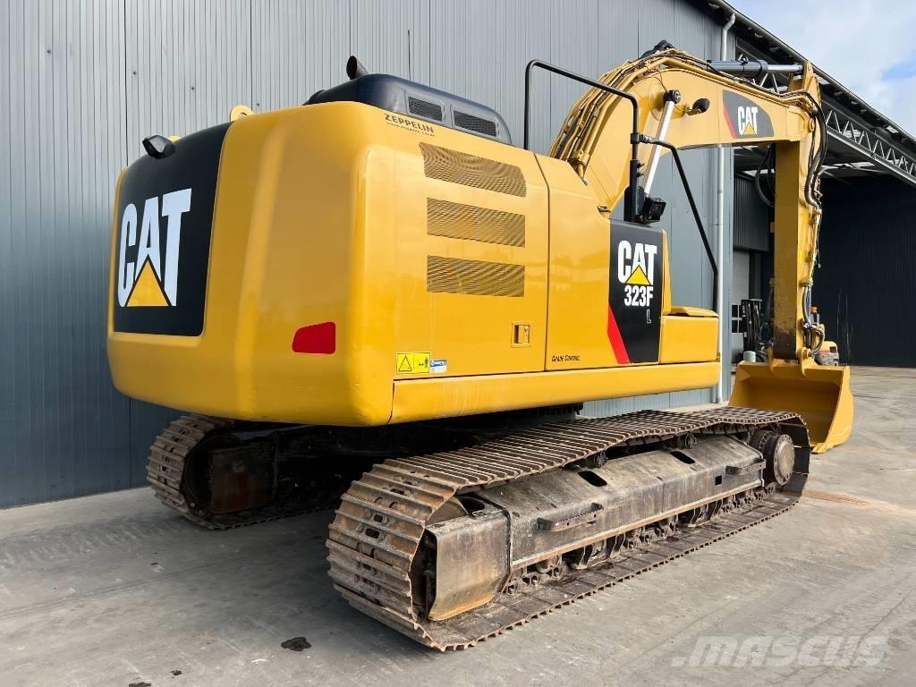 CAT 323F L Koparki gąsienicowe