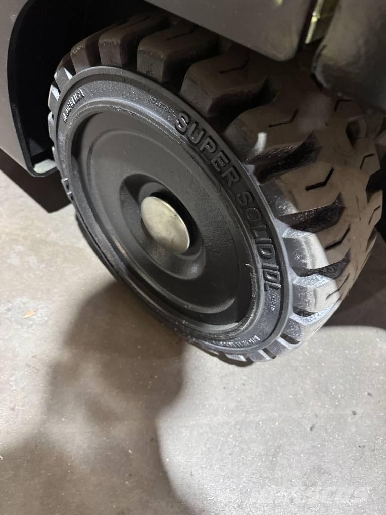 Hyster E 120 XN Wózki elektryczne