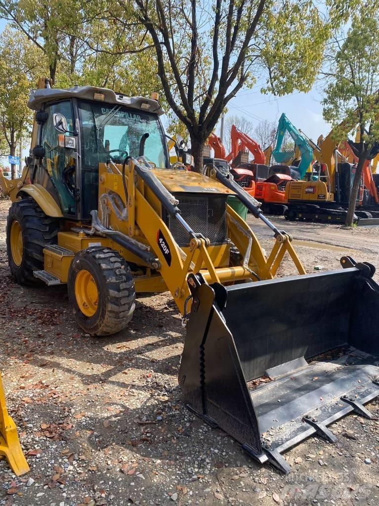 CAT 420 F Koparko-ładowarki