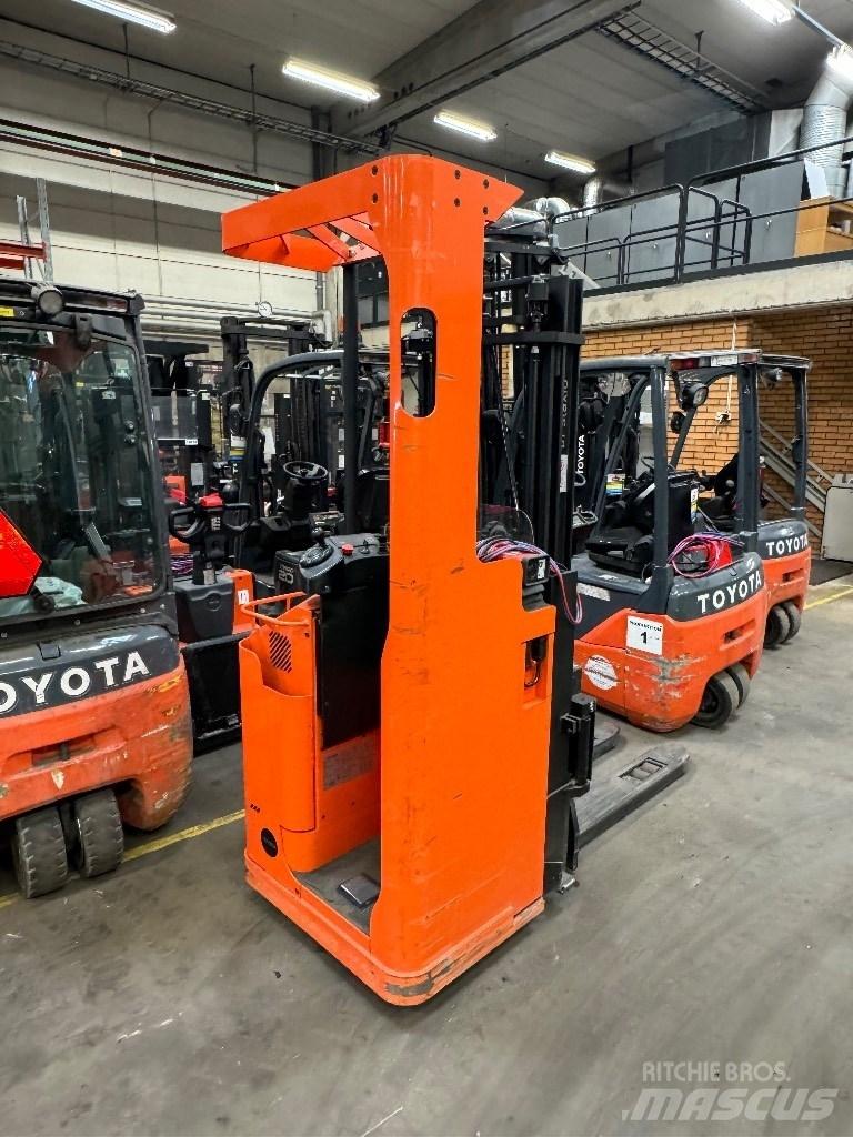 Toyota SSE135L Samojezdne maszyny do załadunku