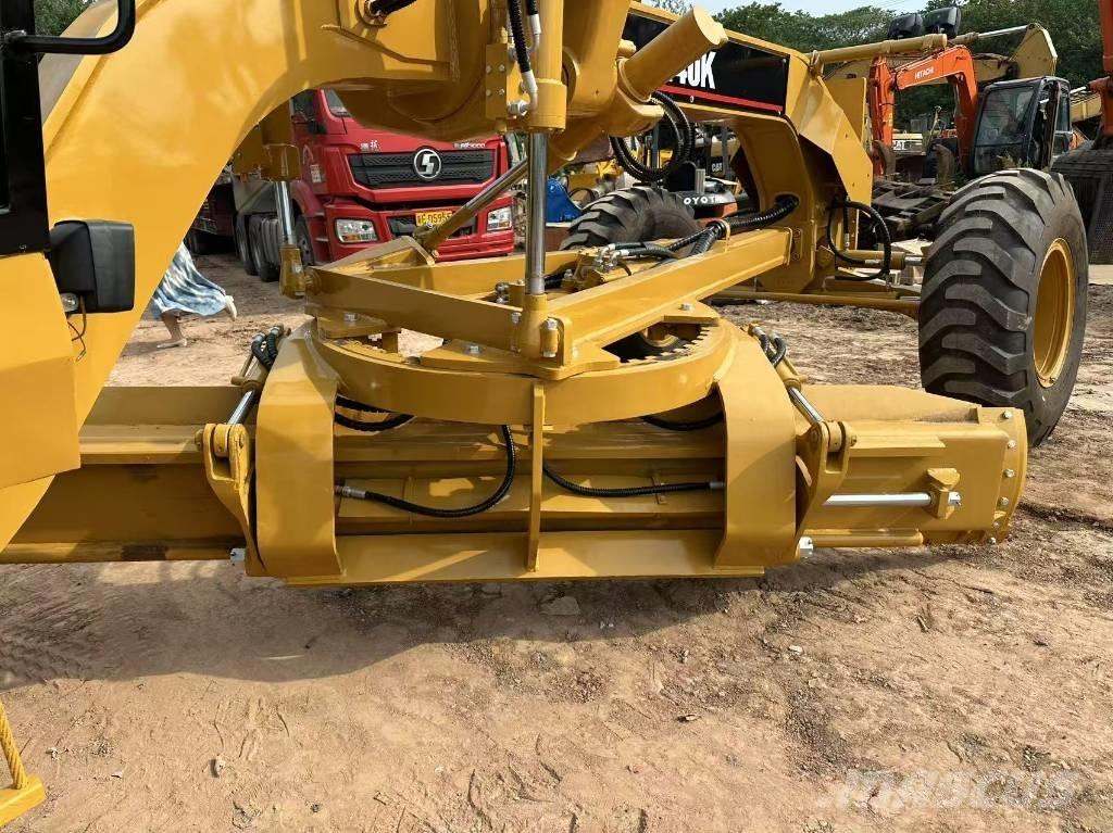 CAT 140 K Równiarki