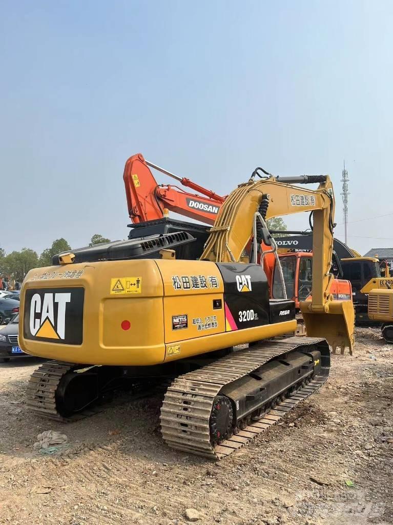 CAT 320 D Koparki gąsienicowe