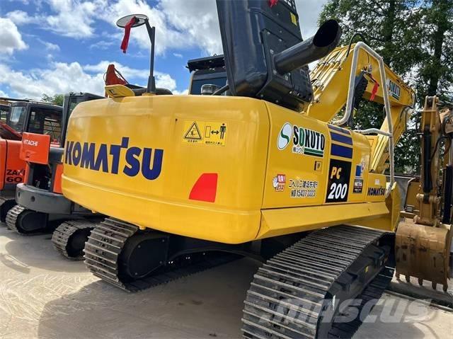 Komatsu PC 200-8 Koparki gąsienicowe