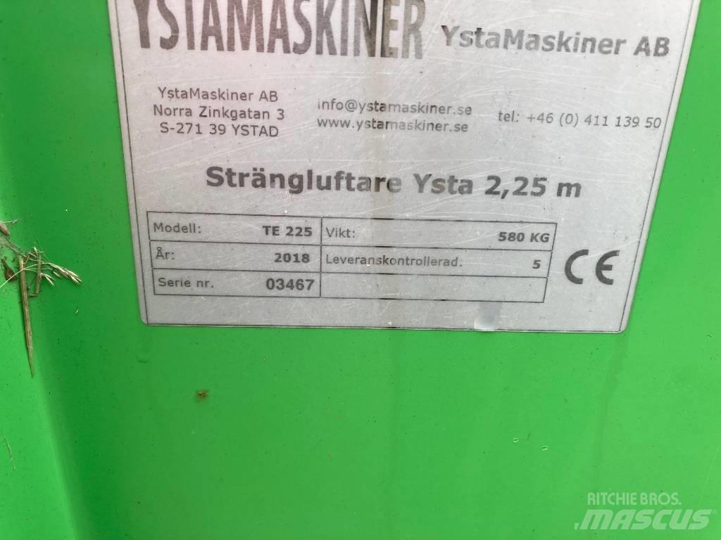 Ysta STRÄNGLUFTARE Zgrabiarki i przetrząsacze