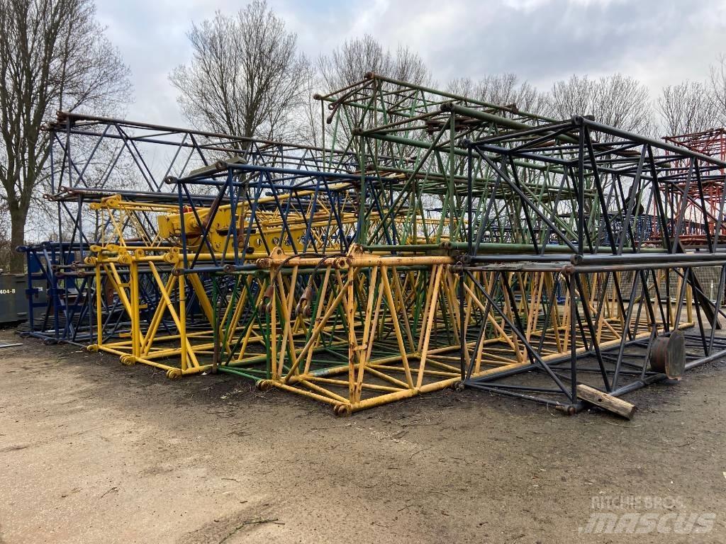  Several boom parts Części do dźwigów oraz wyposażenie