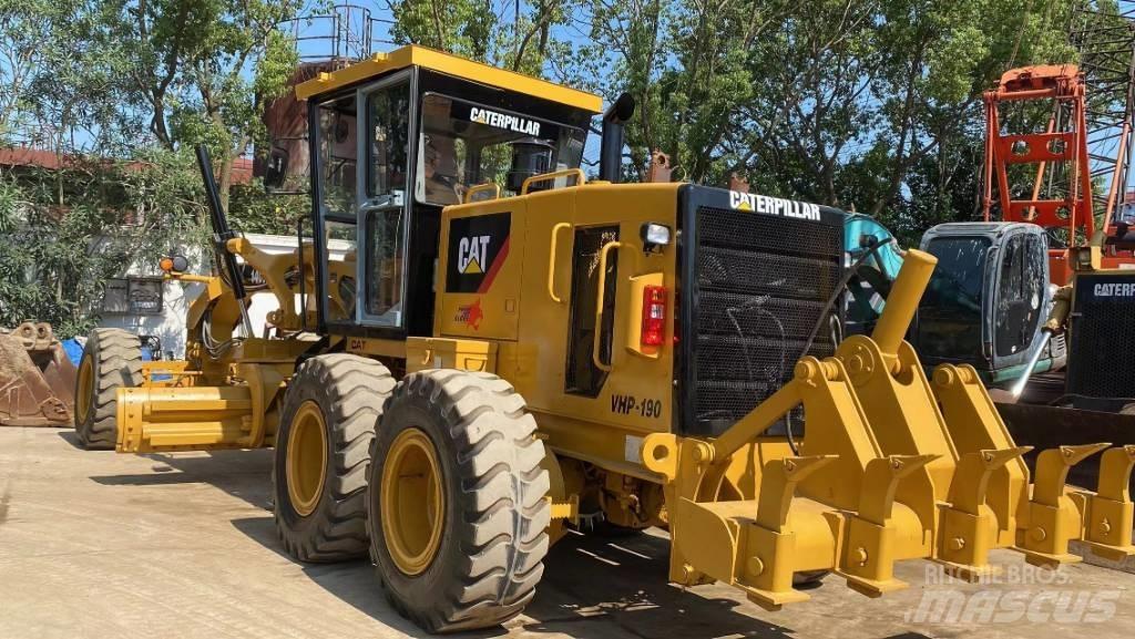 CAT 140 K Równiarki