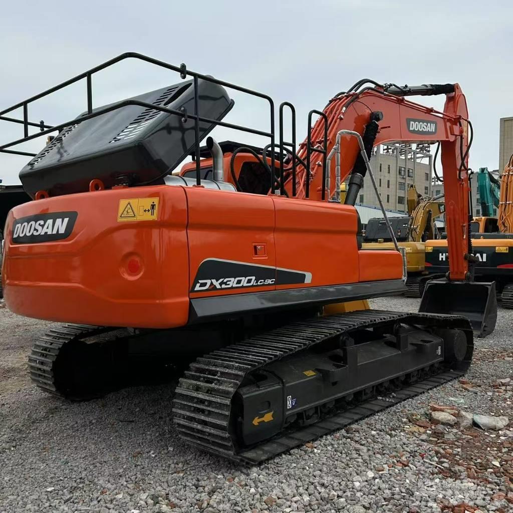 Doosan 300LC-9C Koparki gąsienicowe
