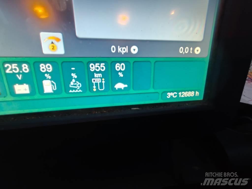 John Deere 1110G Forwardery