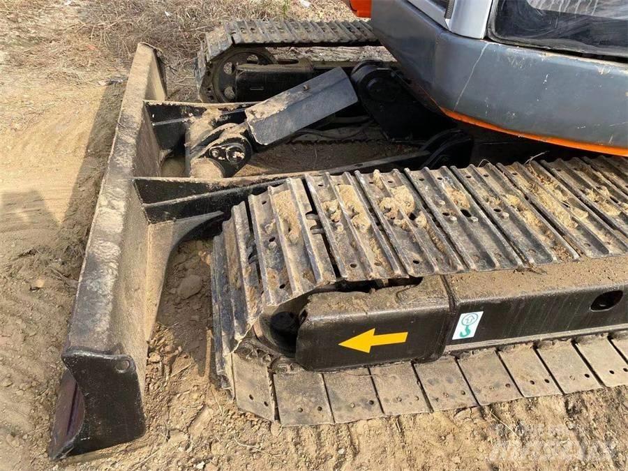 Hitachi EX75 Koparki gąsienicowe
