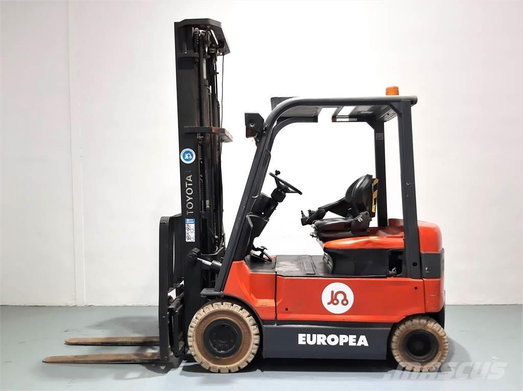 Toyota 7FBMF25 Wózki elektryczne