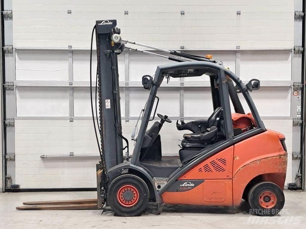 Linde H30T-02 Wózki LPG