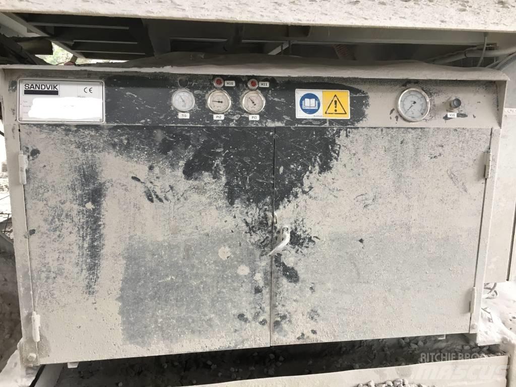 Sandvik CH 440 Przesiewacze