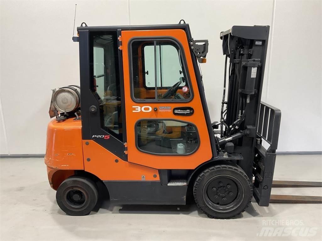 Doosan G30E-5 Wózki LPG