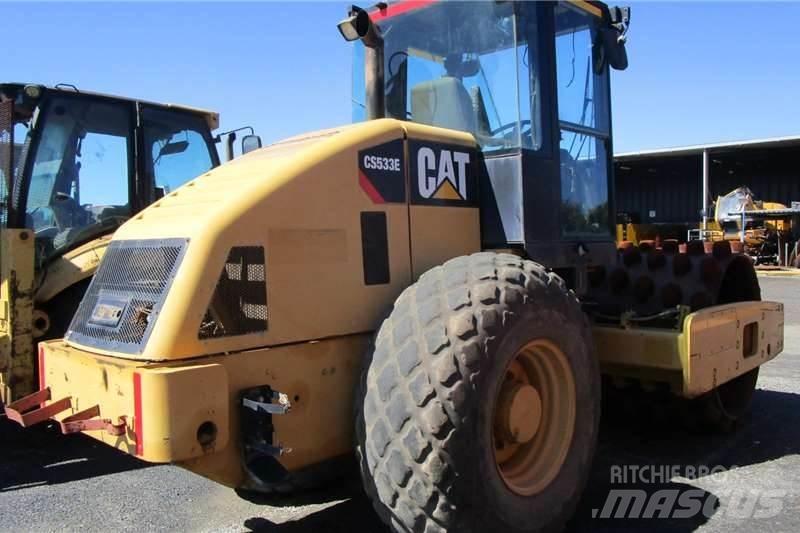 CAT CP533E Walce typu kombi