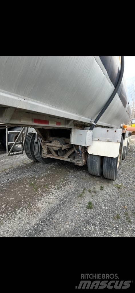 Remtec 4 AXLES Przyczepy cysterny