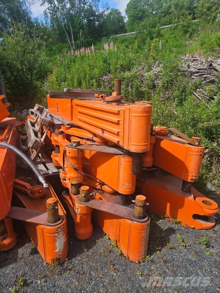 Hitachi ZX 350 LC-7 Wysięgniki i ramiona