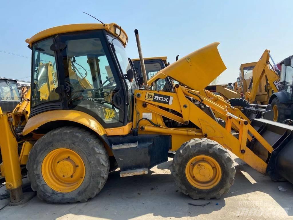 JCB 3 CX Koparko-ładowarki