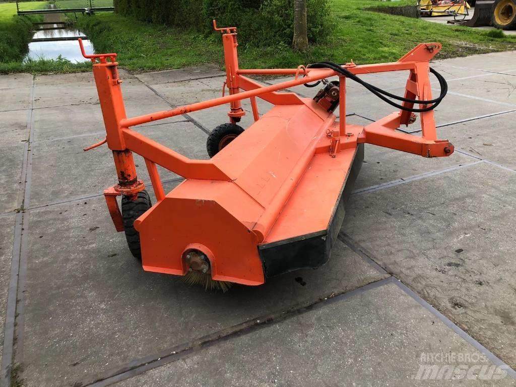 Holaras H-220-V Zamiatarki - Zgarniarki - Odśnieżarki