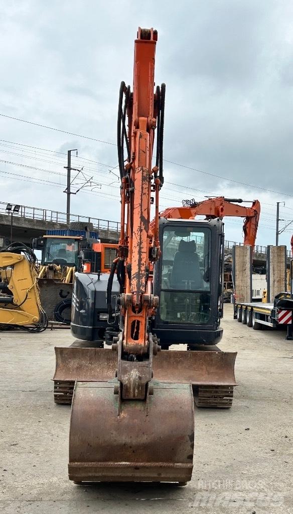 Hitachi Zaxis 85 USB Midikoparki  7t - 12t