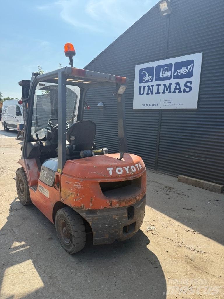 Toyota FD 25 Wózki Diesla