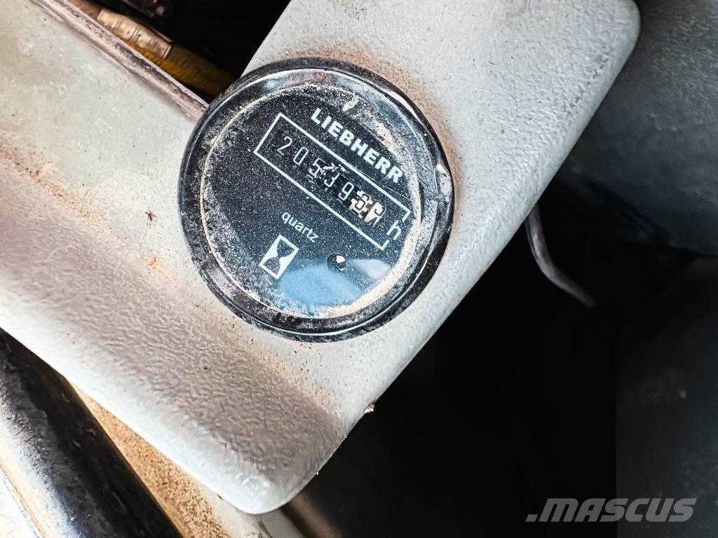 Liebherr R934BHD Koparki gąsienicowe