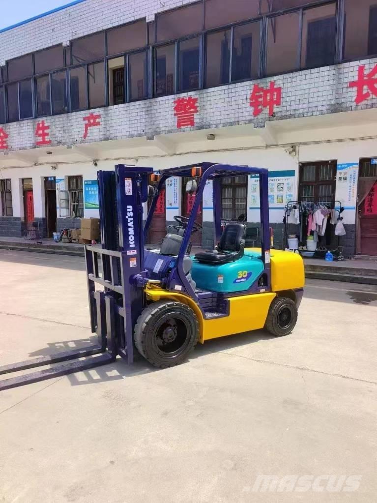 Komatsu FD 30 Wózki Diesla