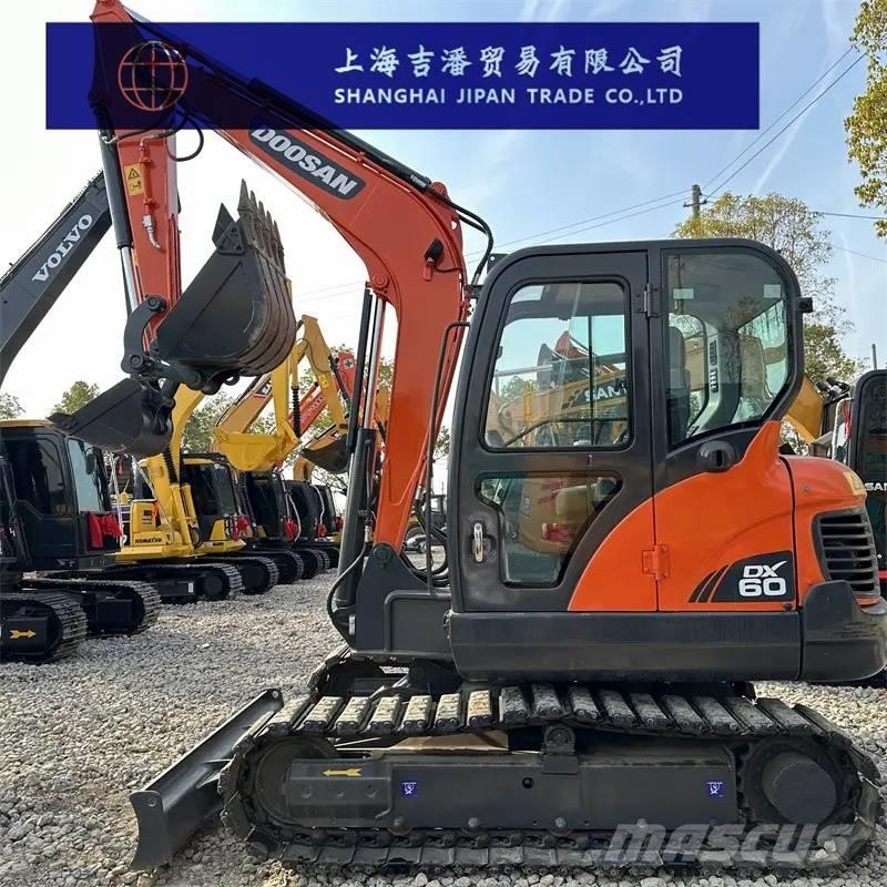 Doosan DX 60 Minikoparki