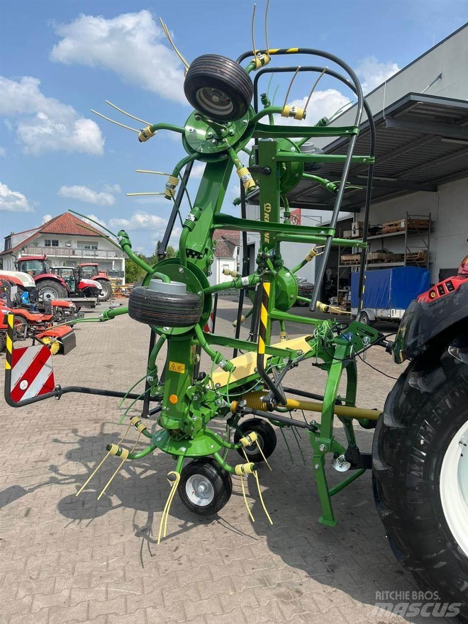 Krone VENDRO 680 Zgrabiarki i przetrząsacze