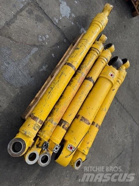 Komatsu PW 180 Hydraulika