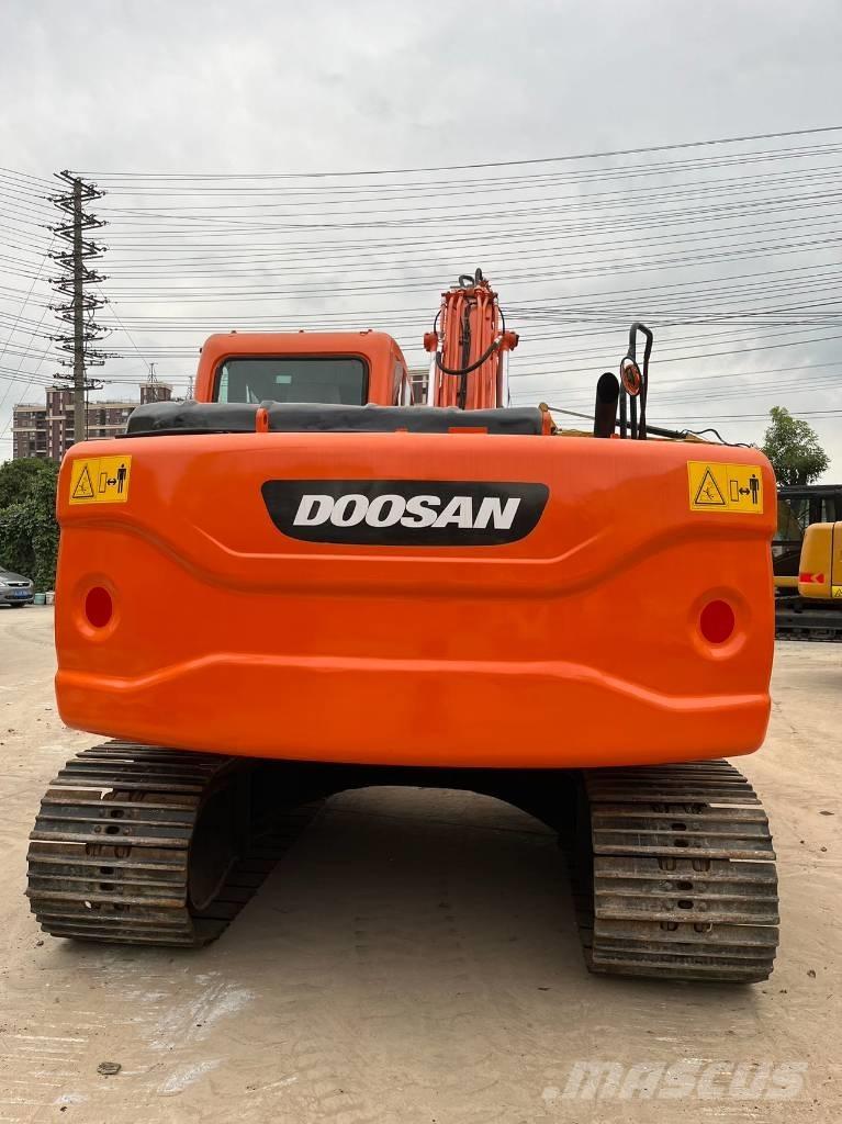 Doosan DX 140 LC Koparki gąsienicowe