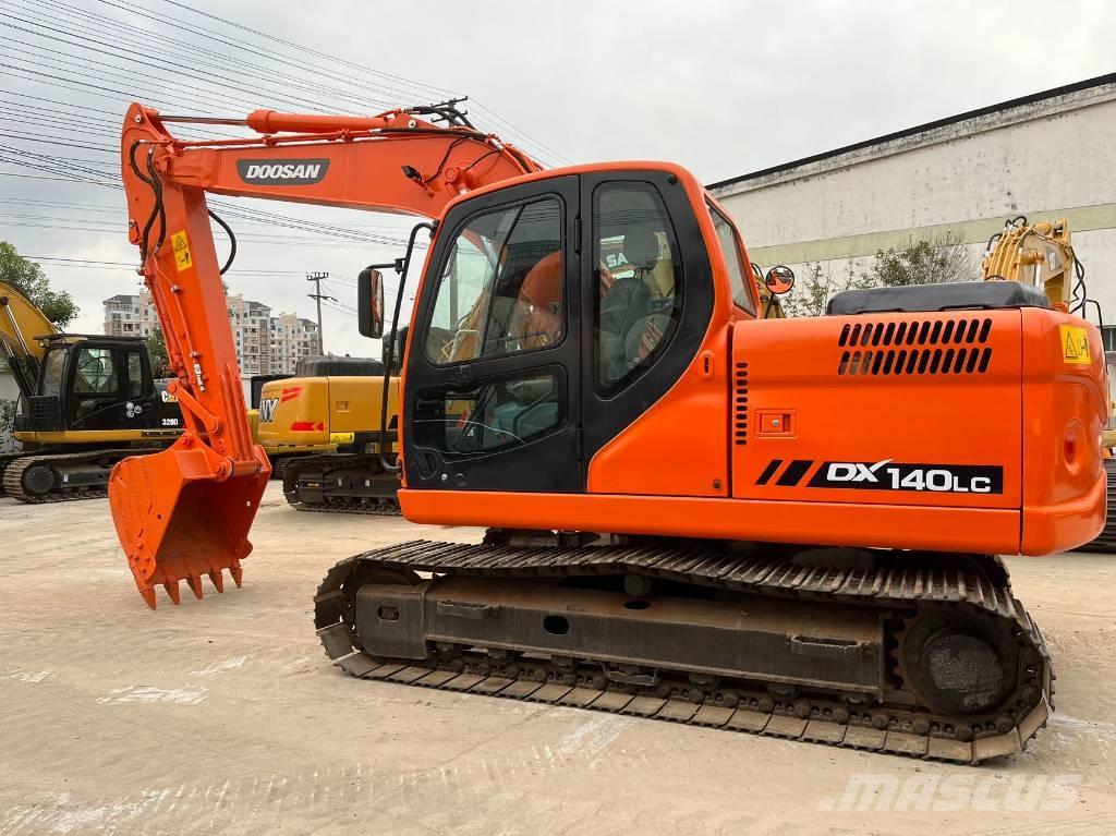 Doosan DX 140 LC Koparki gąsienicowe