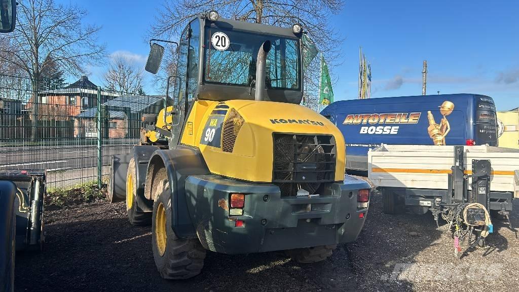 Komatsu WA 90 Ładowarki kołowe