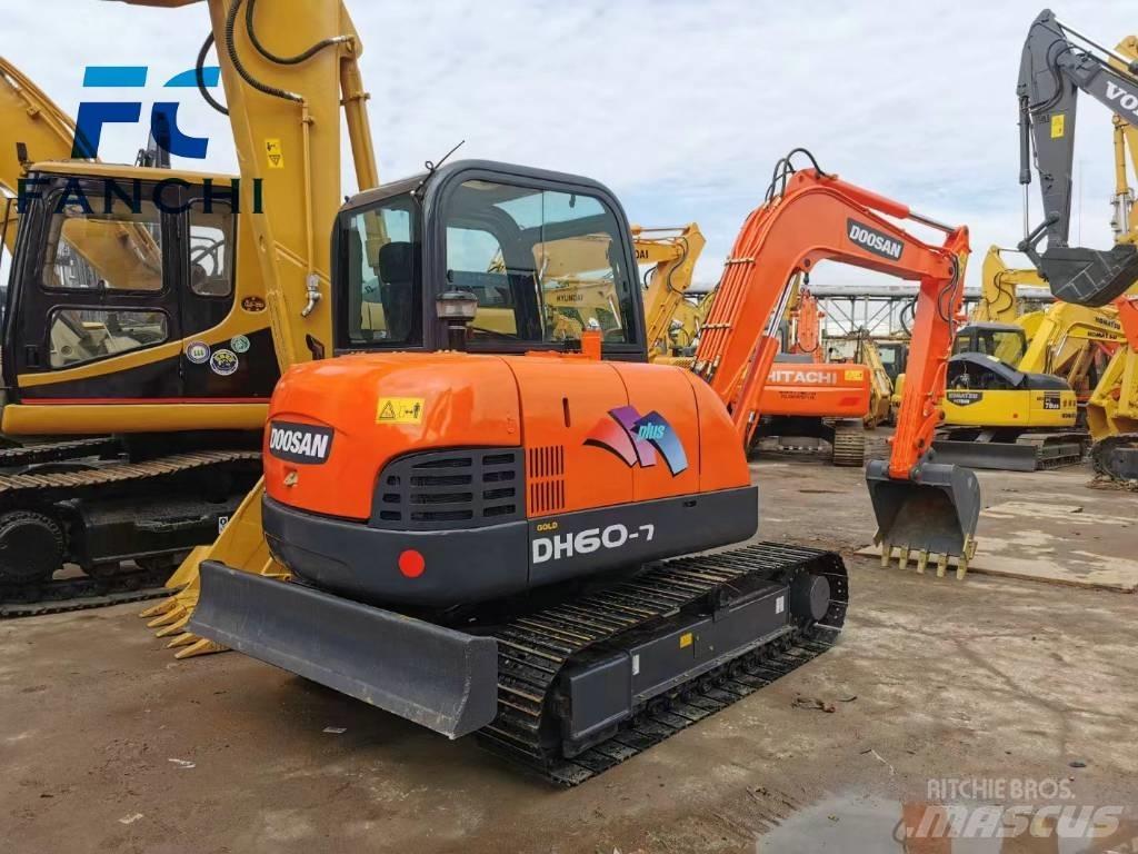 Doosan DH 60 Minikoparki