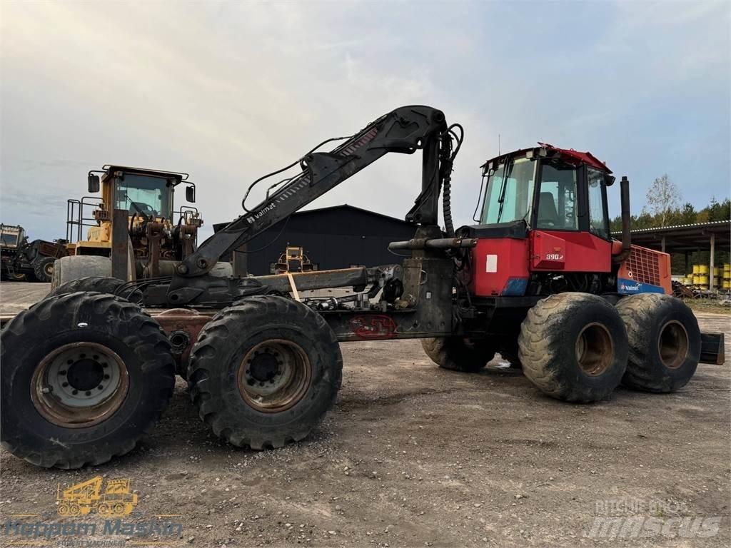 Valmet 890.2 Forwardery