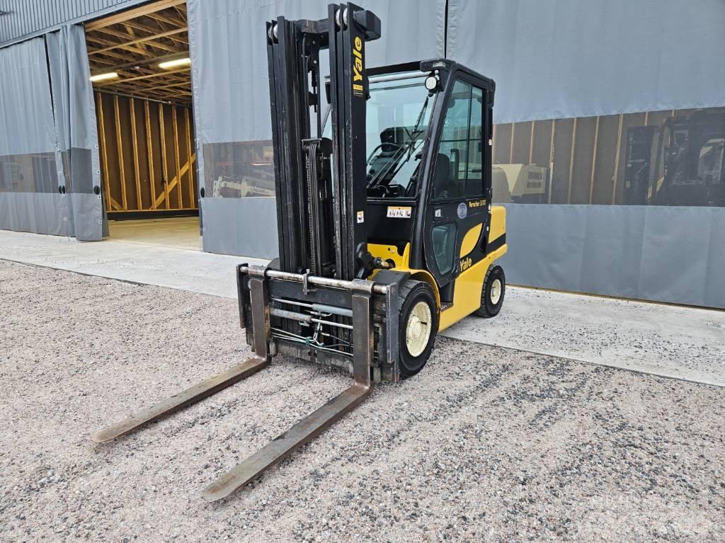 Yale GDP 35 VX Wózki Diesla