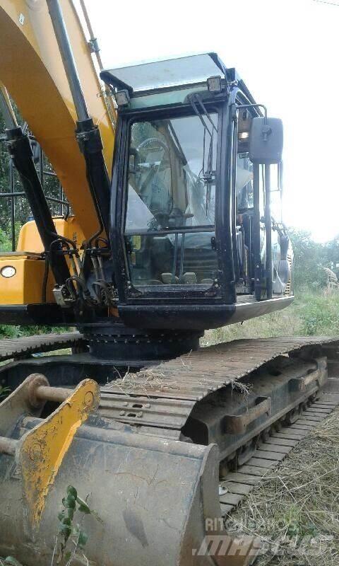 JCB JS220LC Koparki gąsienicowe
