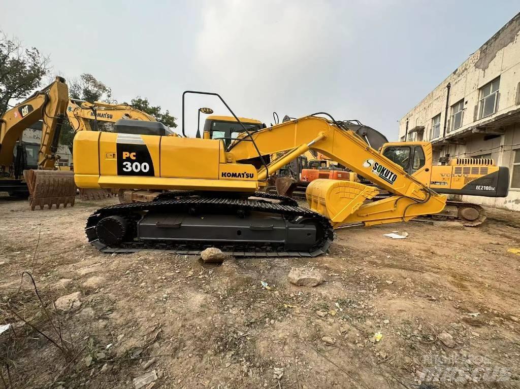 Komatsu PC 300 Koparki gąsienicowe