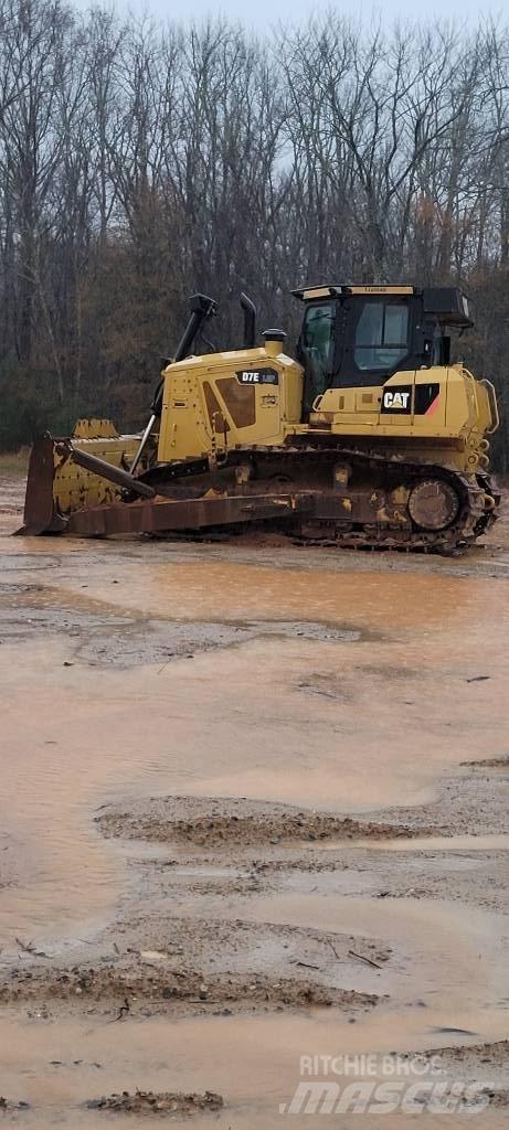 CAT D7E Spycharki gąsienicowe