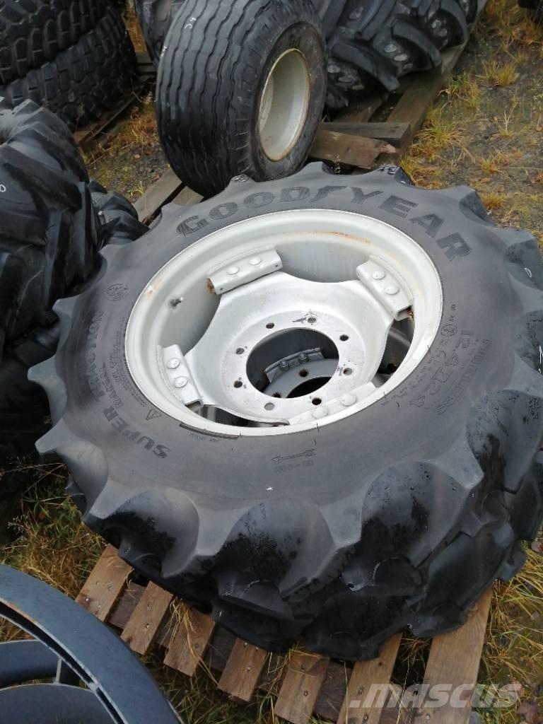 Goodyear 12,4r24 Opony, koła i felgi