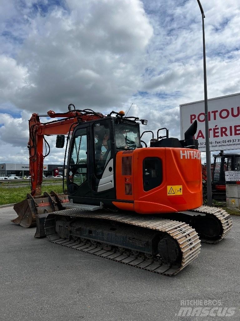 Hitachi ZX 135 US-6 Koparki gąsienicowe
