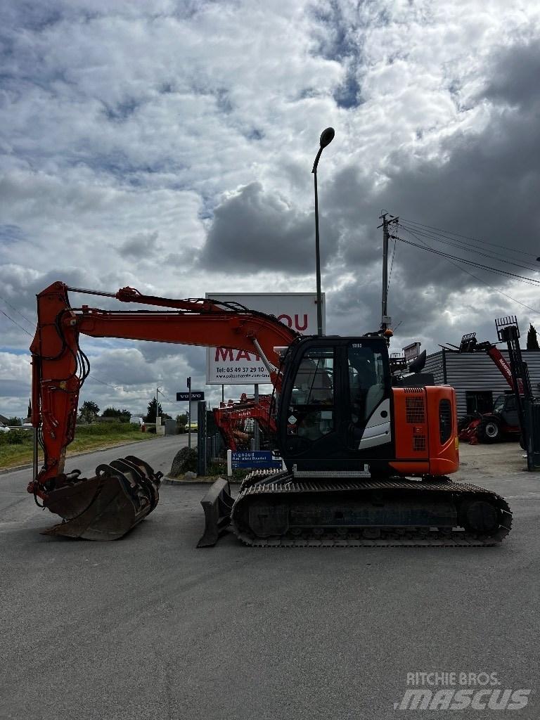 Hitachi ZX 135 US-6 Koparki gąsienicowe