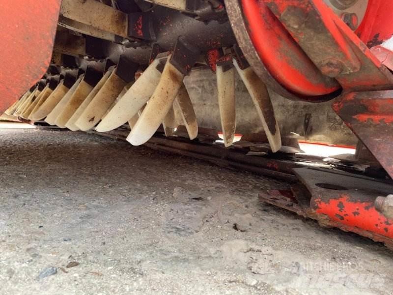 Kuhn FC 280 F Kosiarki ze wstępną obróbka paszy