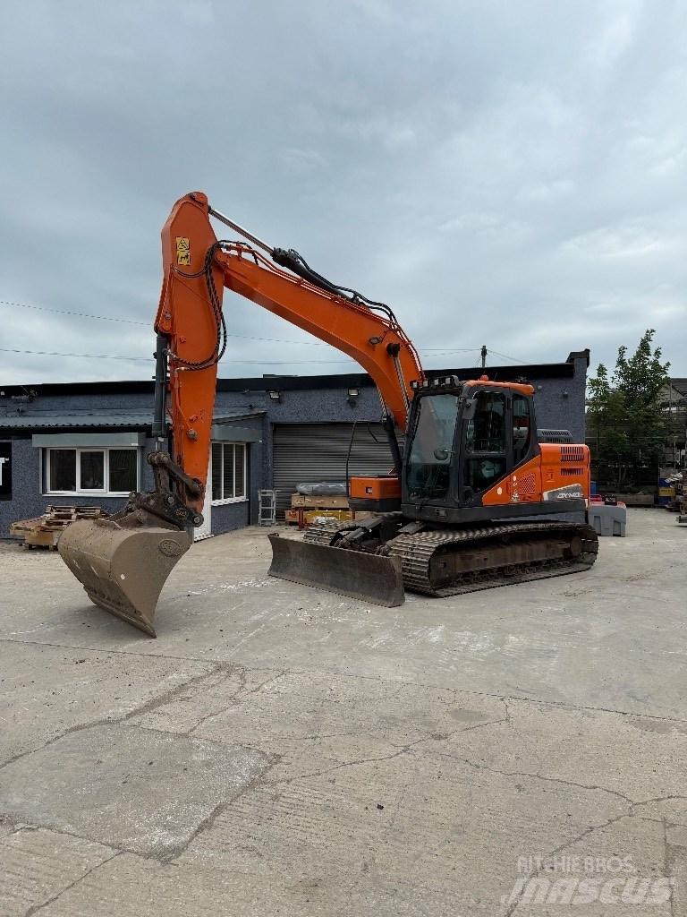 Doosan DX 140 LC Koparki gąsienicowe
