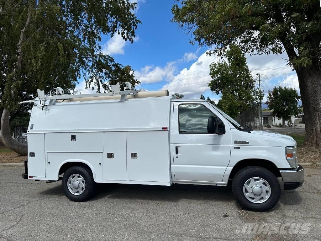 Ford E 350 Pick-upy / Pojazdy z otwieranymi burtami