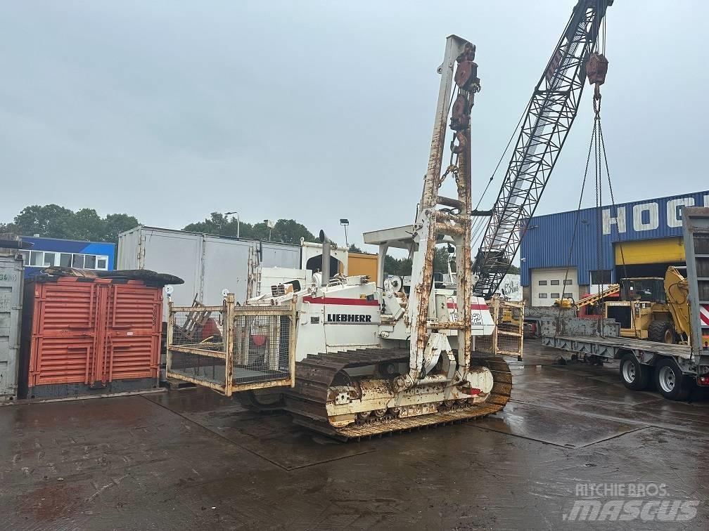 Liebherr RL 22 B Spychacze-układarki rur