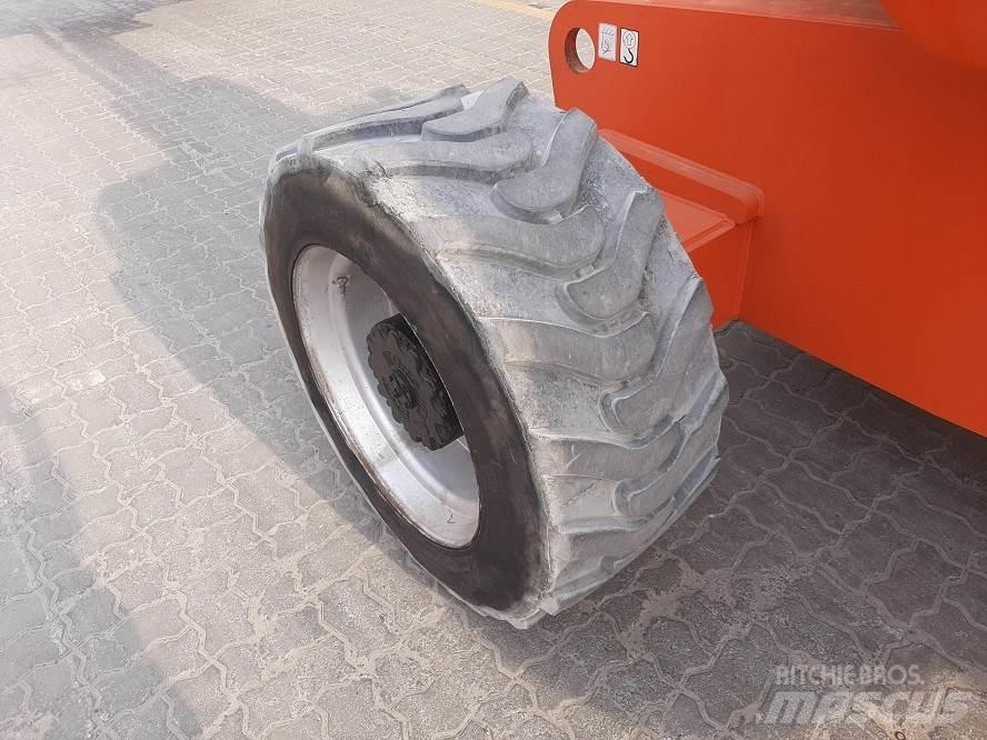 JLG 800AJ Podnośniki przegubowe