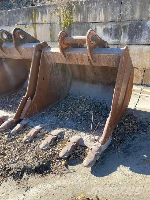 Komatsu PC 400 Koparki gąsienicowe