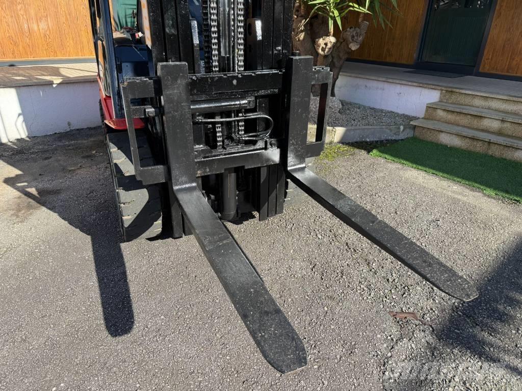 Manitou MI 35 D Wózki Diesla